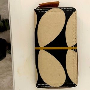 Hard to find Orlando Kiel’s wallet. Used 2 times.